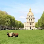 Bright & Elegant Appartment With View Over Invalides, Near St Germain Des Pres